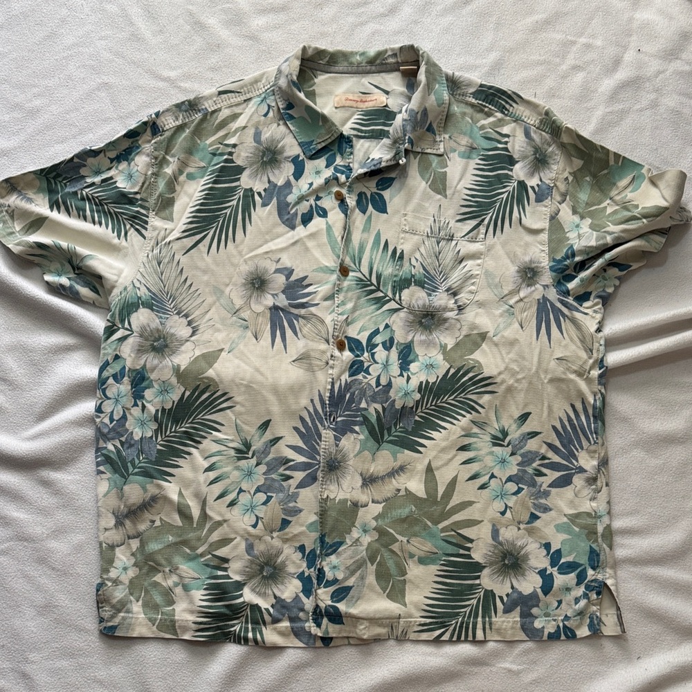 Tommy Bahama Blue and Green Floral Men's Shirt